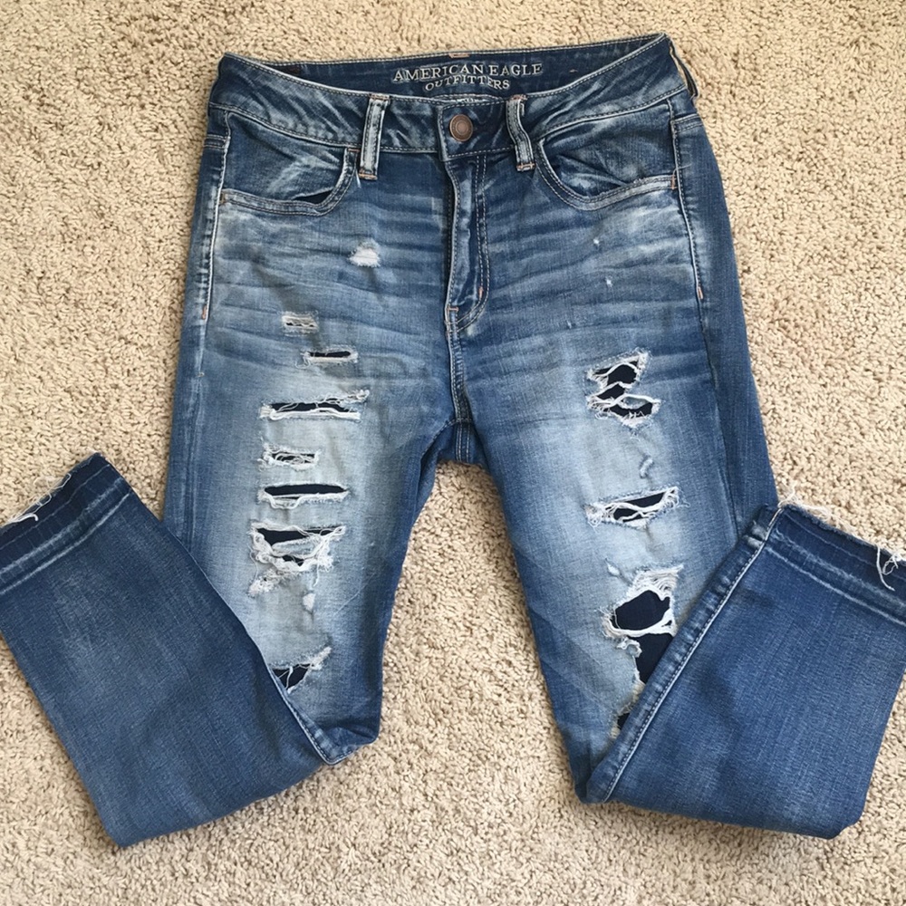 AMERICAN Eagle Super Stretch Crop Jeans Size 6